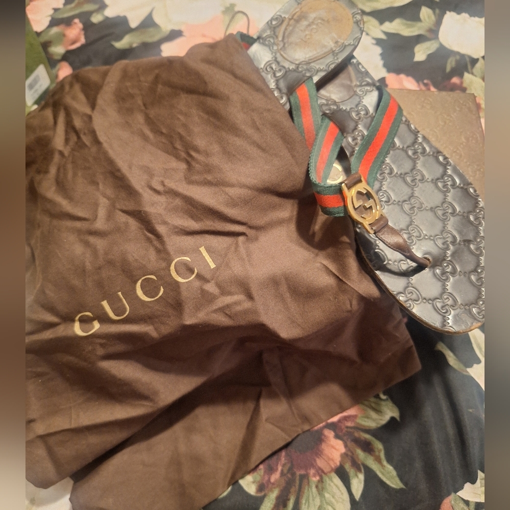 Authentic Gucci Flips
